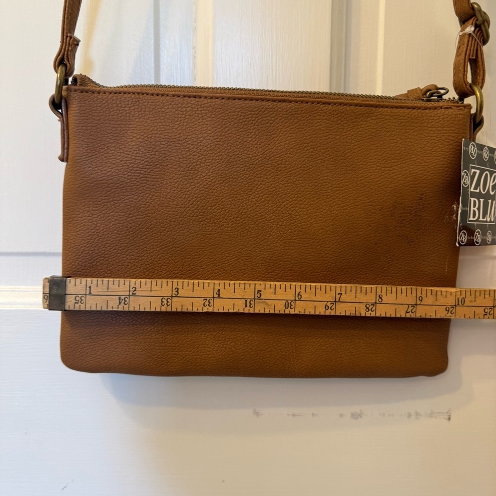 Tan Leather Crossbody Bag with Structured Design - Picture 12 of 14